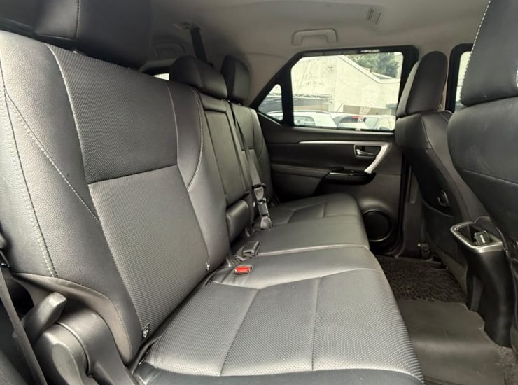 Toyota Hilux SW4