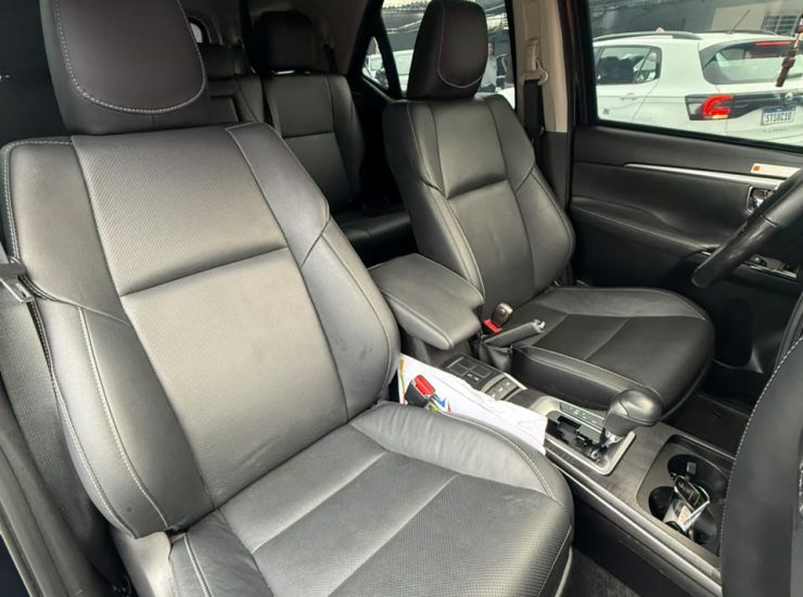 Toyota Hilux SW4