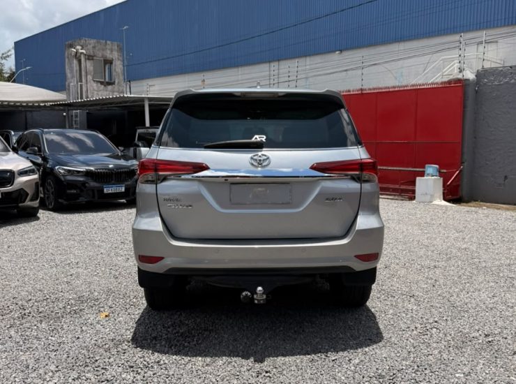 Toyota Hilux SW4 SRX 4x4 2.8 TDI 16V Dies. Aut. 2018