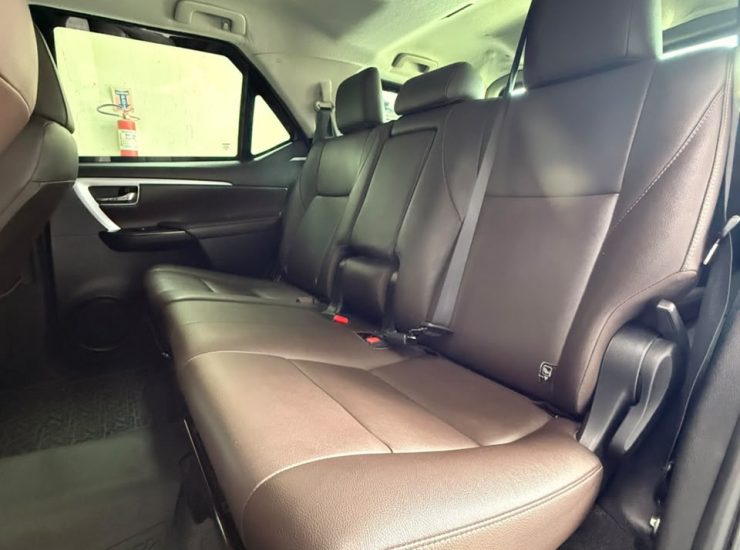 Toyota Hilux SW4 SRX 4x4 2.8 TDI 16V Dies. Aut. 2018