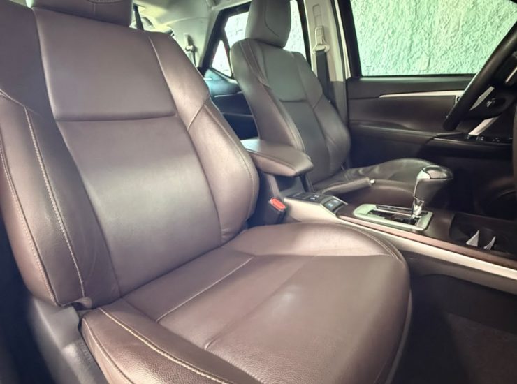 Toyota Hilux SW4 SRX 4x4 2.8 TDI 16V Dies. Aut. 2018