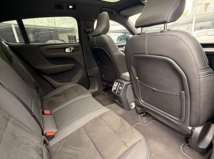 Volvo C40 Twin Ultimate (Elétrico) 2023