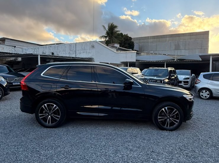 Volvo XC 60 T-5 MOMENTUM 2.0 254cv AWD 5p 2020