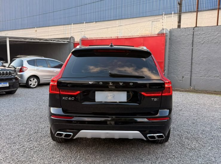 Volvo XC 60 T-5 MOMENTUM 2.0 254cv AWD 5p 2020