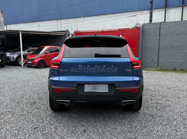Volvo XC40