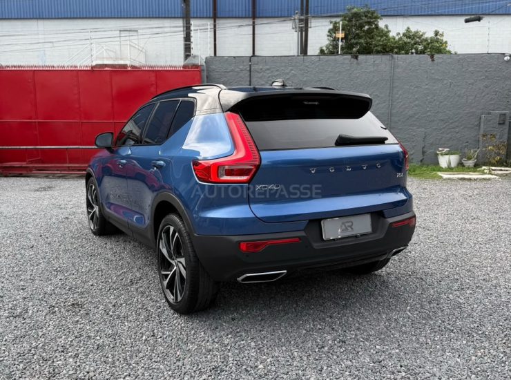 Volvo XC40