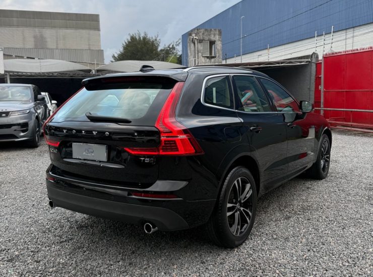 Volvo XC 60 T-5 MOMENTUM 2.0 254cv AWD 5p 2019