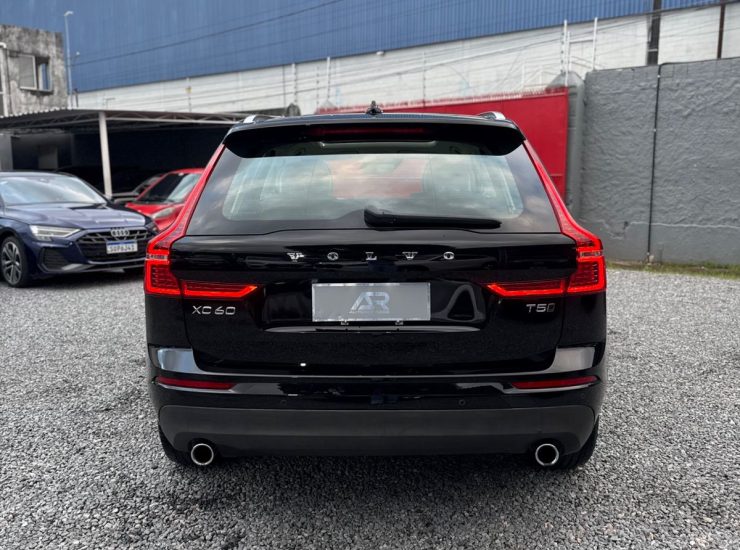 Volvo XC 60 T-5 MOMENTUM 2.0 254cv AWD 5p 2019